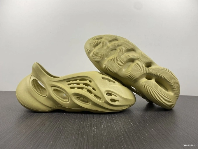 Sulfur GV6775 RNNR Yeezy Adidas Foam 0825